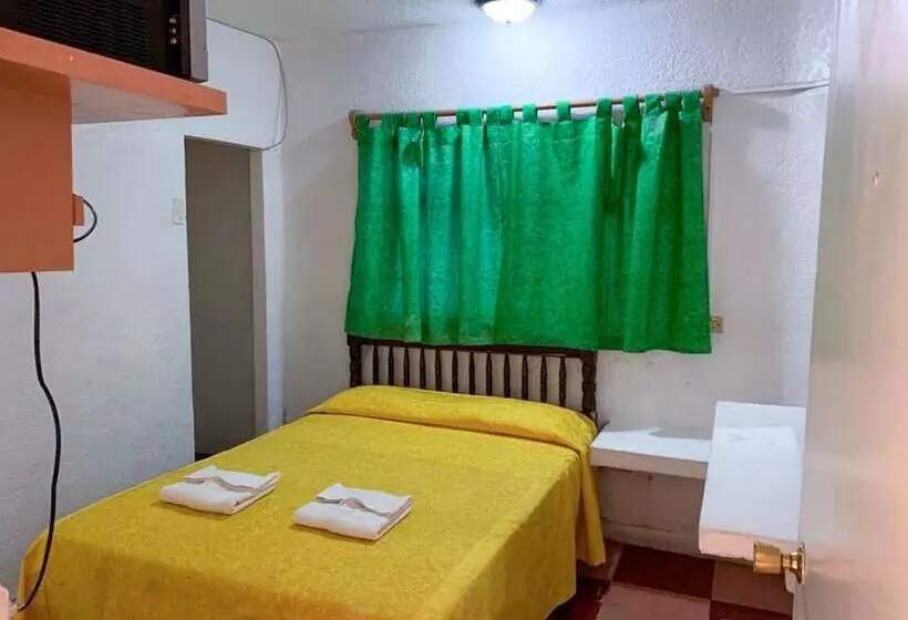 ホテル Michoacán