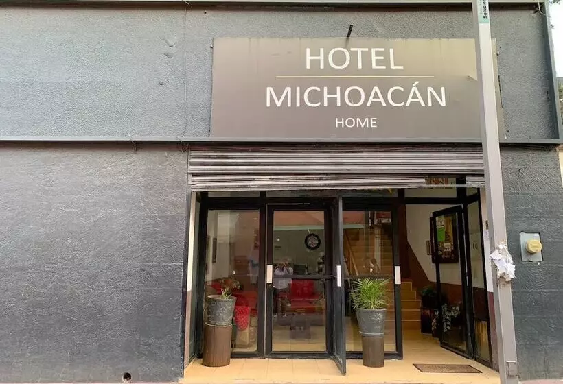 ホテル Michoacán