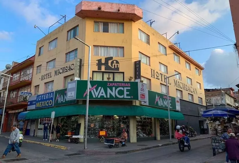 ホテル Michoacán