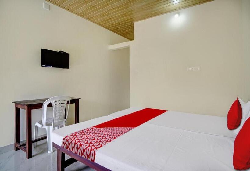 בית מלון כפרי Oyo Flagship Lulu Home