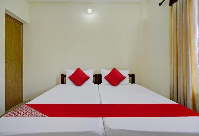 בית מלון כפרי Oyo Flagship Lulu Home