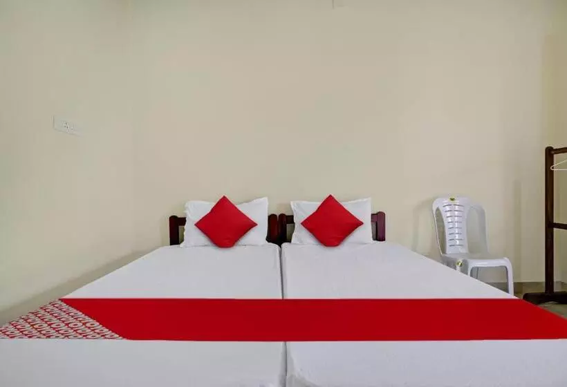 ホテル Oyo Flagship Lulu Home