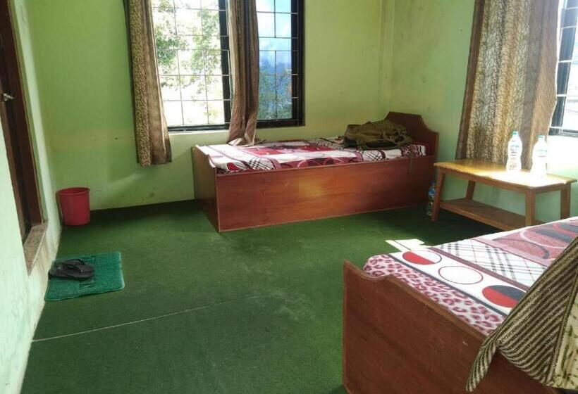 هتل Panorama Dhampus Dhampus Deurali Pokhara, 33700 Kāskī, Nepal