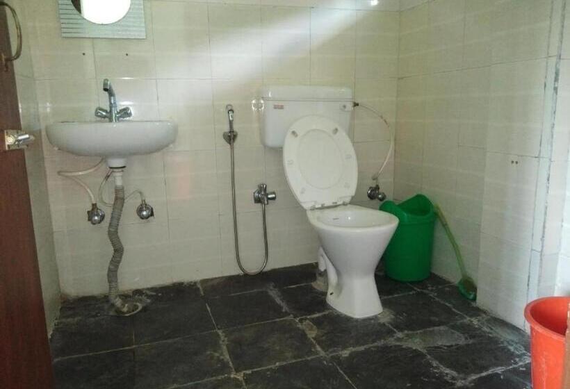 هتل Panorama Dhampus Dhampus Deurali Pokhara, 33700 Kāskī, Nepal