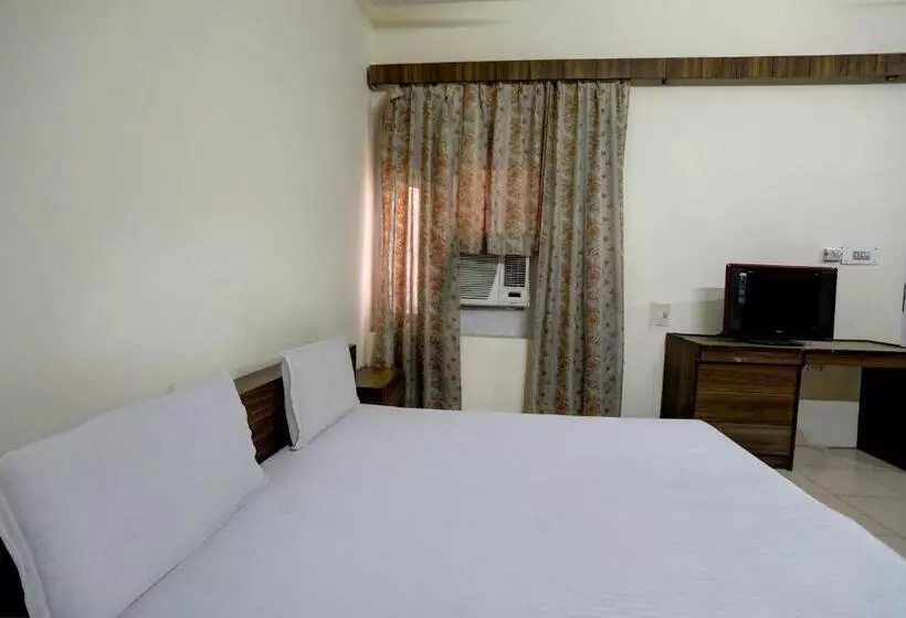 Oyo Hotel Friday S