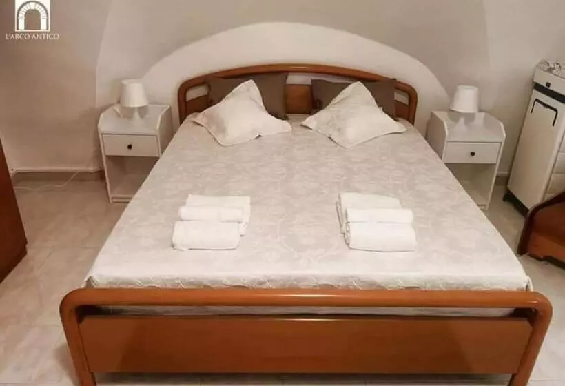 Majatalo Arco Antico