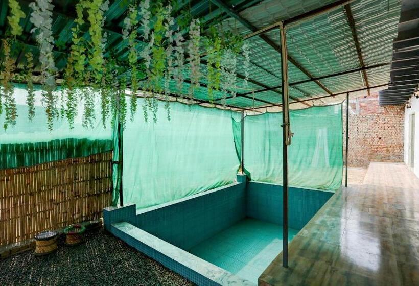 Pensjonat Spot On Monsoon Lilly Resort