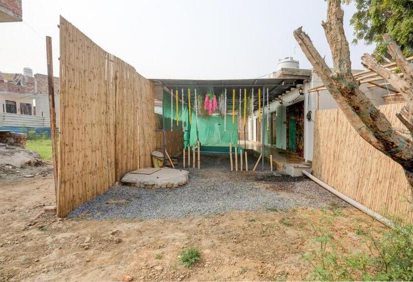 Pensjonat Spot On Monsoon Lilly Resort