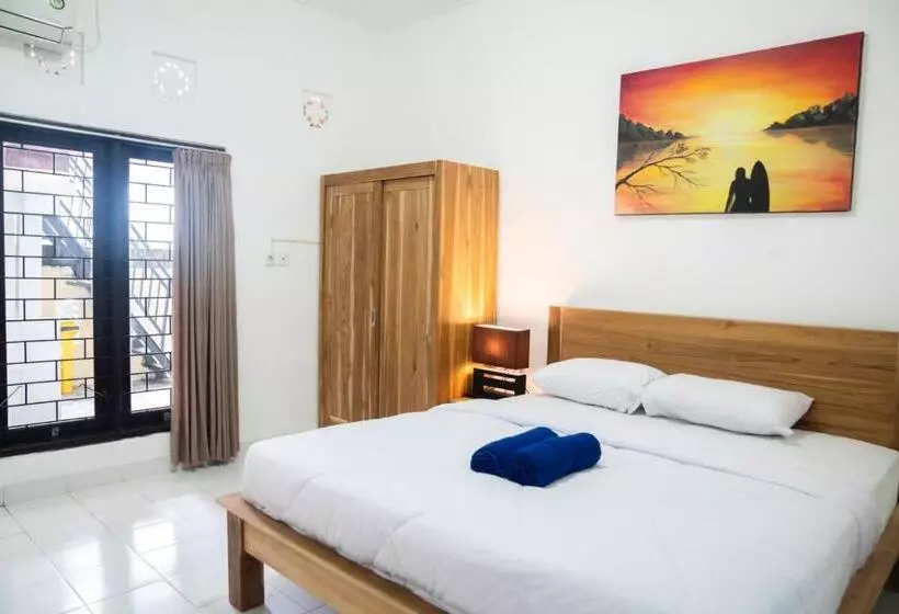 ペンション Sunrise Surf Guest House