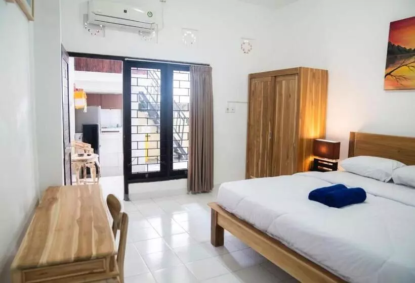 ペンション Sunrise Surf Guest House