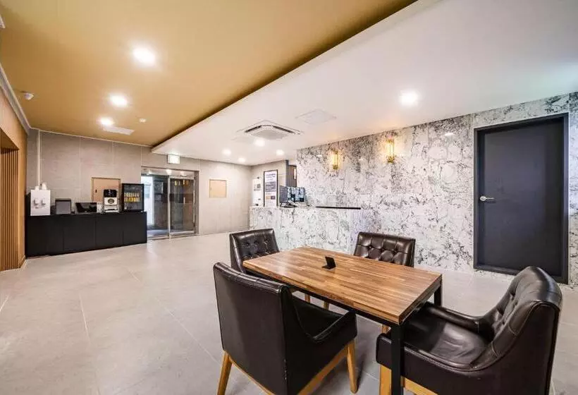 Sloth Hotel Gimhae