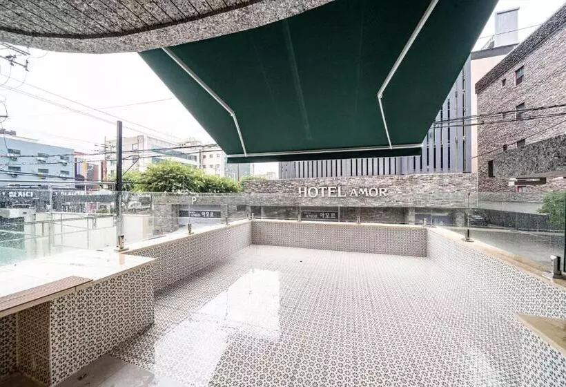 Sloth Hotel Gimhae