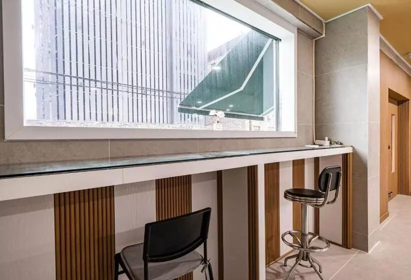 Sloth Hotel Gimhae