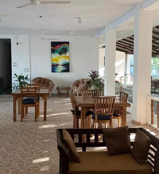 The Dom Hotel & Restaurant