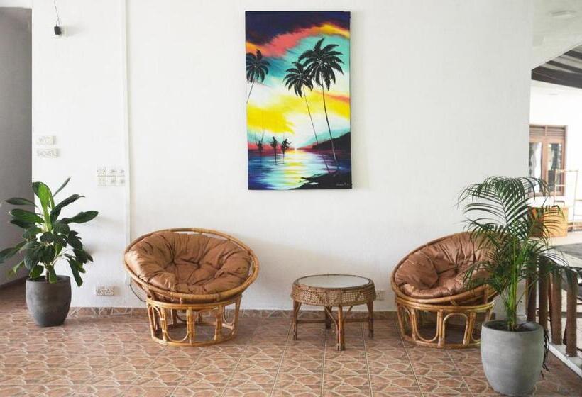 The Dom Hotel & Restaurant