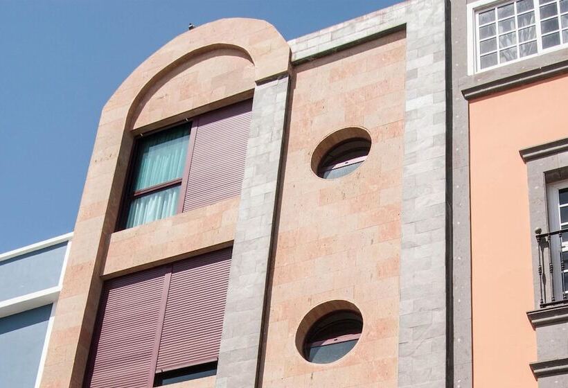 ベッドアンドブレックファースト La Volpe Rossa