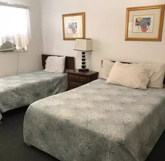 Echo Sails Motel