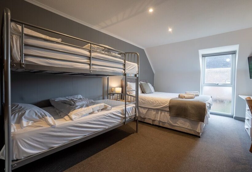 簡易ホテル Winchelsea Lodge