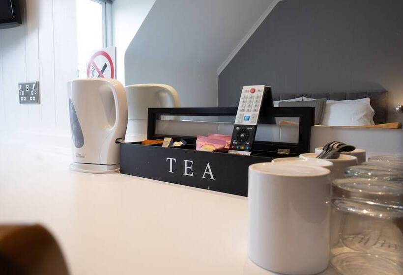 簡易ホテル Winchelsea Lodge