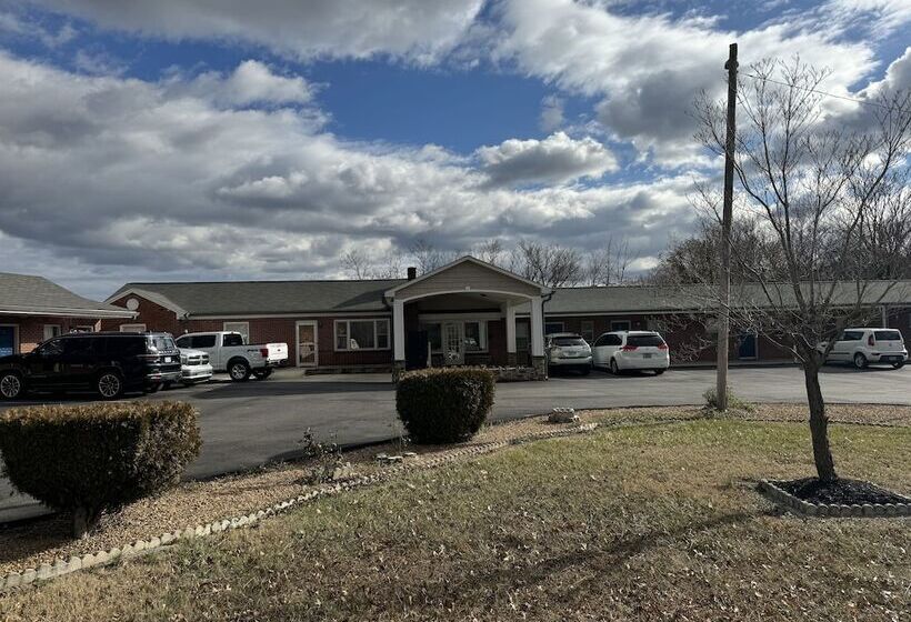 ホテル Budget Inn Danville