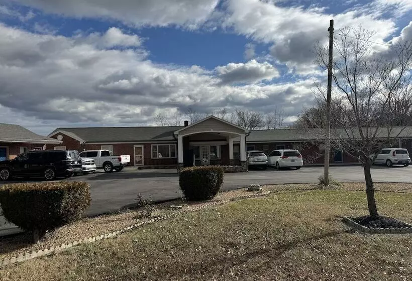 ホテル Budget Inn Danville
