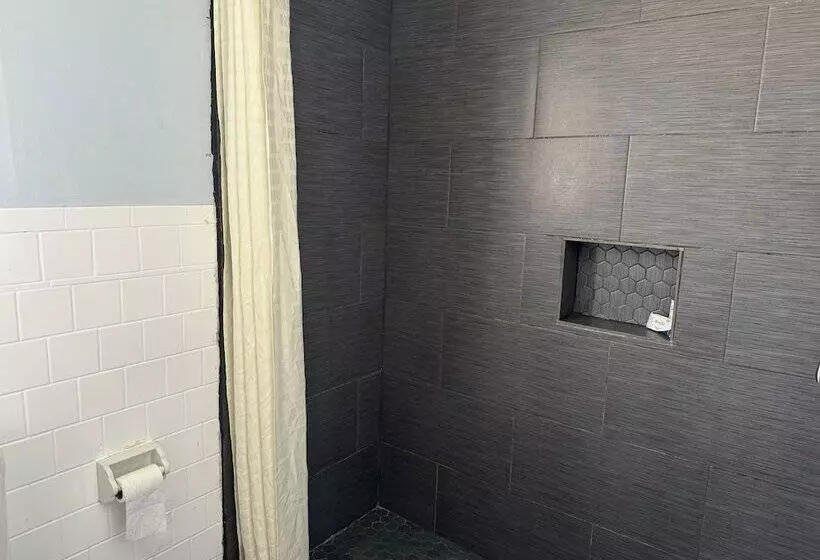 ホテル Budget Inn Danville