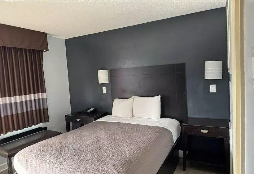 ホテル Budget Inn Danville