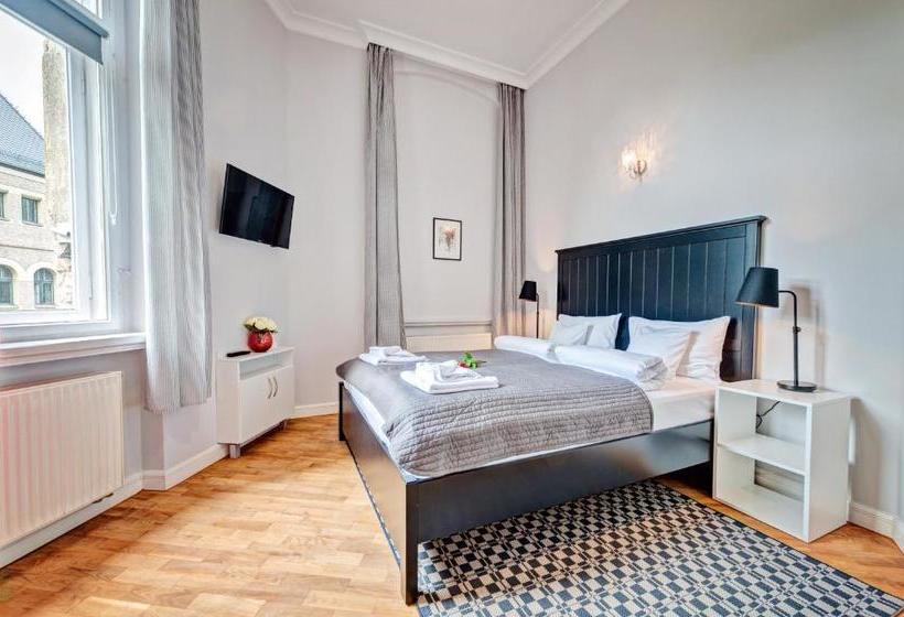 هتل City Center Rooms