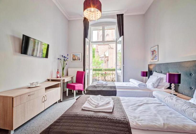 هتل City Center Rooms