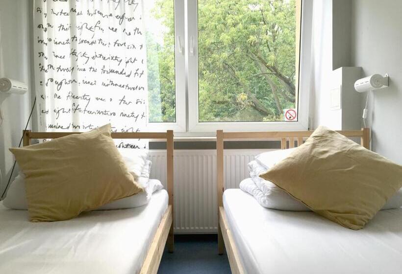 Hotelli Cloud Hostel