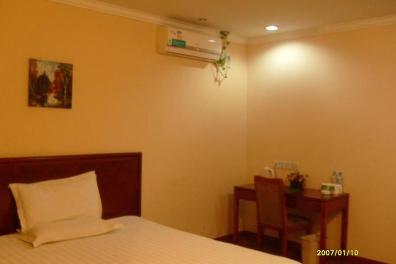 Hotel Greentree Inn South Railway Station