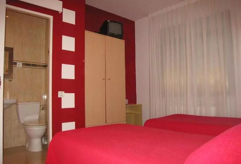 هتل Hospedaje Luciano