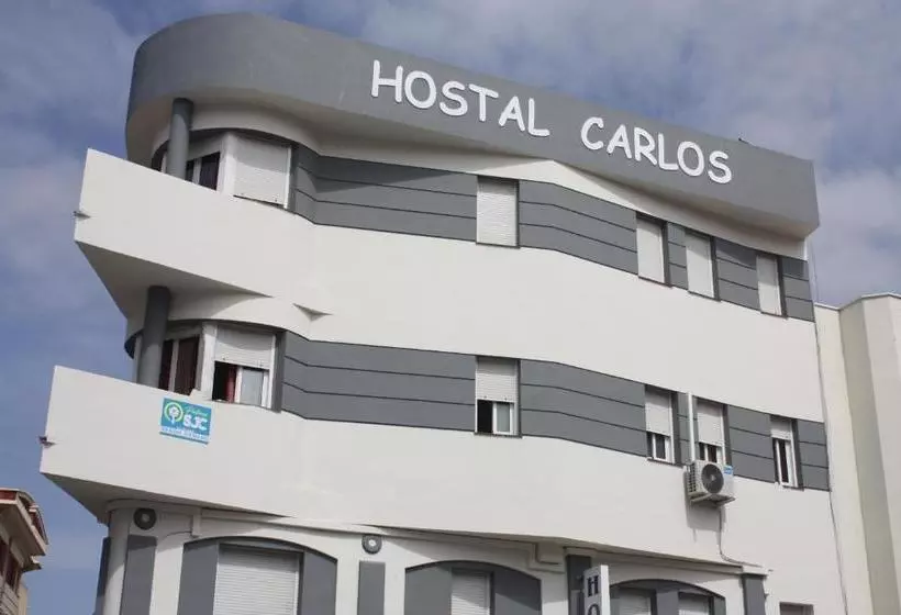 هتل Hostal Carlos 2