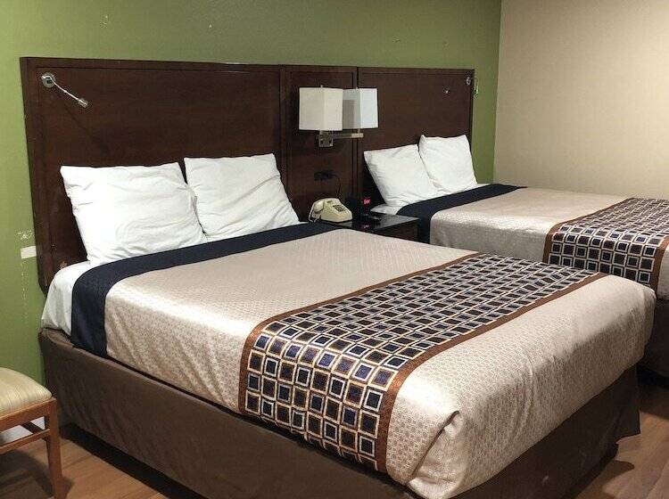 فندق Jackson Inn