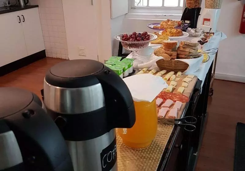 هتل Largo Da Se Guest House Horigem