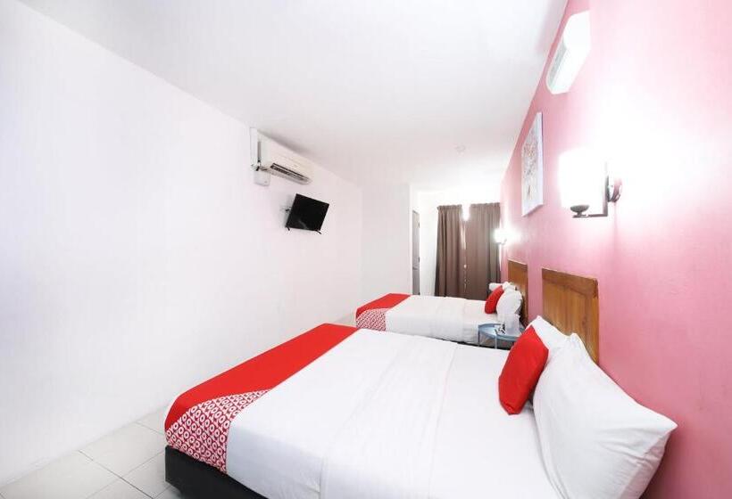 Отель Midah Inn Puchong