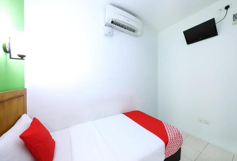 Отель Midah Inn Puchong