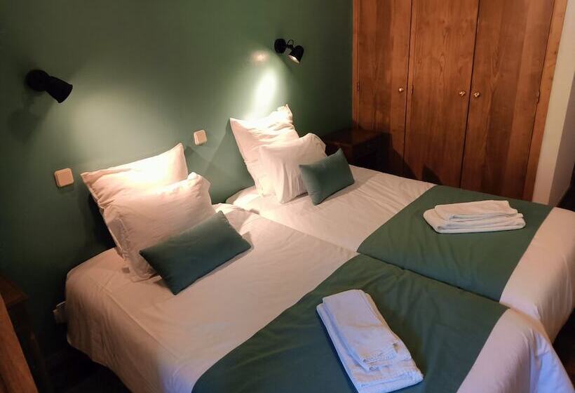 هتل Quinta De Leandres