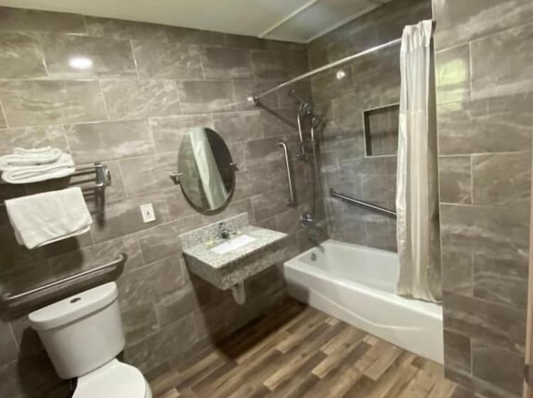 فندق Red Carpet Inn Daytona Beach