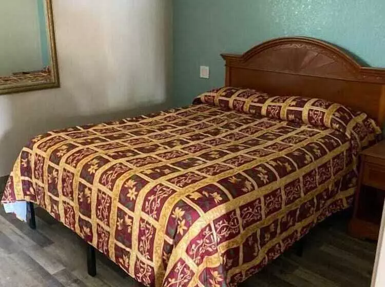 ホテル Red Carpet Inn Daytona Beach