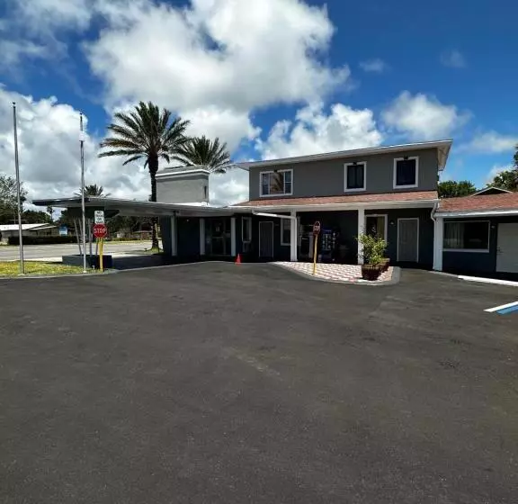 ホテル Red Carpet Inn Daytona Beach