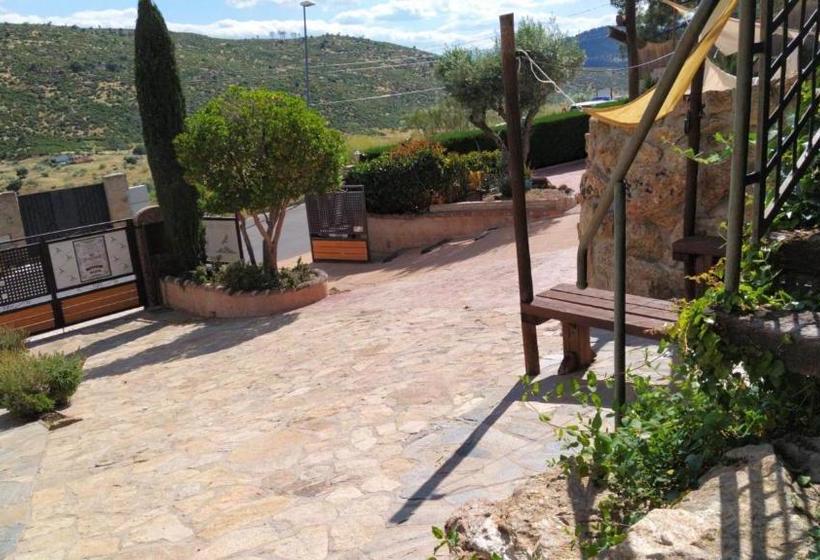 فندق Centro De Turismo Rural Roqueo De Chavela