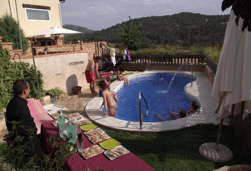 فندق Centro De Turismo Rural Roqueo De Chavela