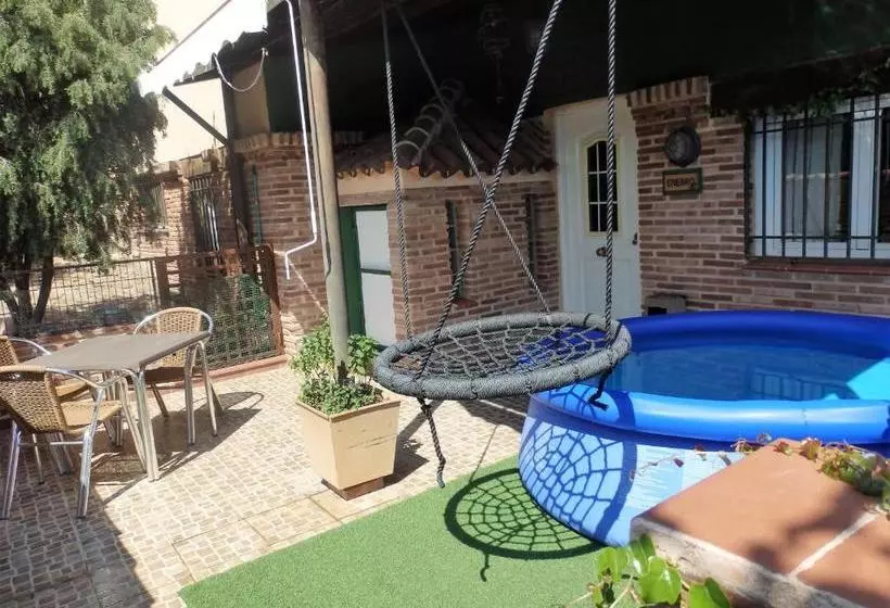 ホテル Centro De Turismo Rural Roqueo De Chavela