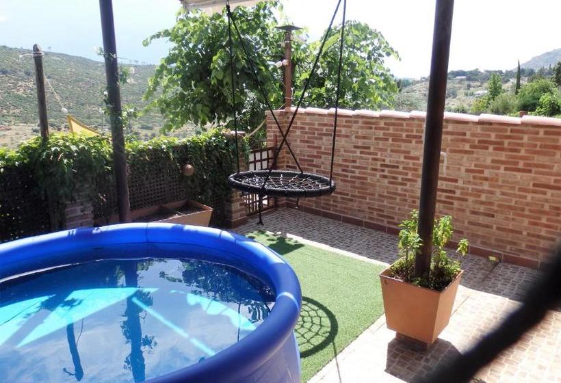 فندق Centro De Turismo Rural Roqueo De Chavela