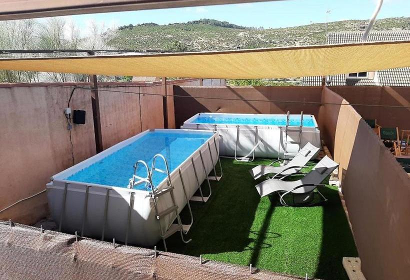 فندق Centro De Turismo Rural Roqueo De Chavela