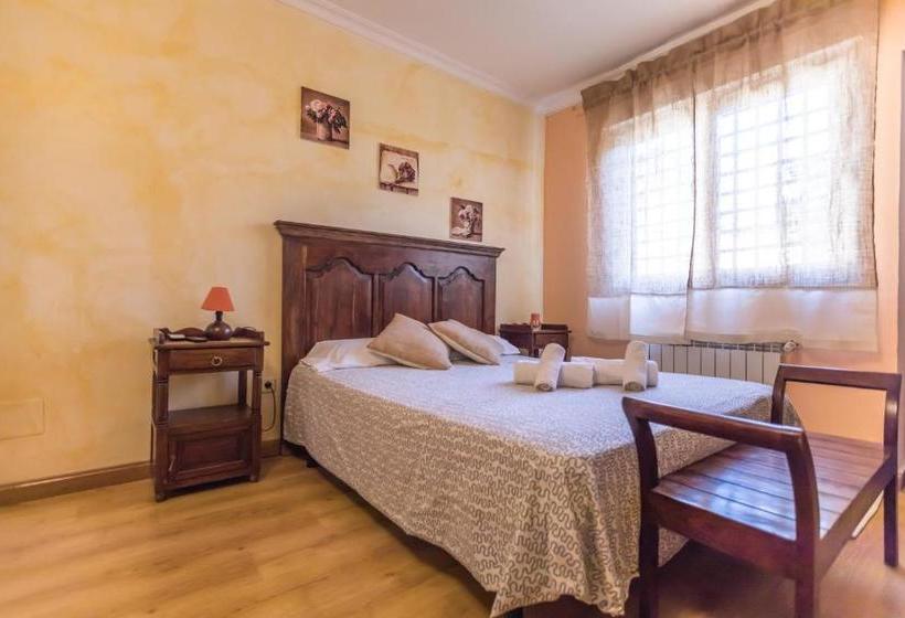 فندق Centro De Turismo Rural Roqueo De Chavela