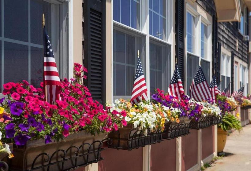 בית מלון כפרי Seaside Inn