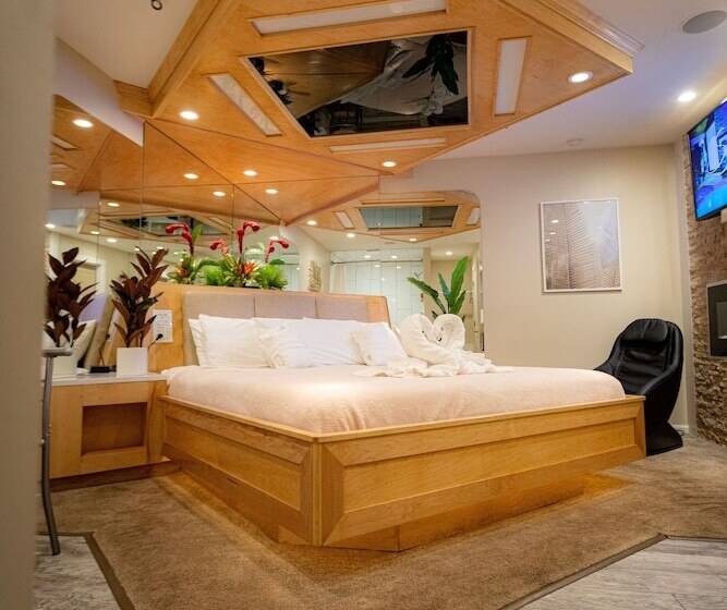 酒店 Sybaris Pool Suites