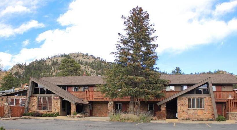 فندق The Maxwell Inn